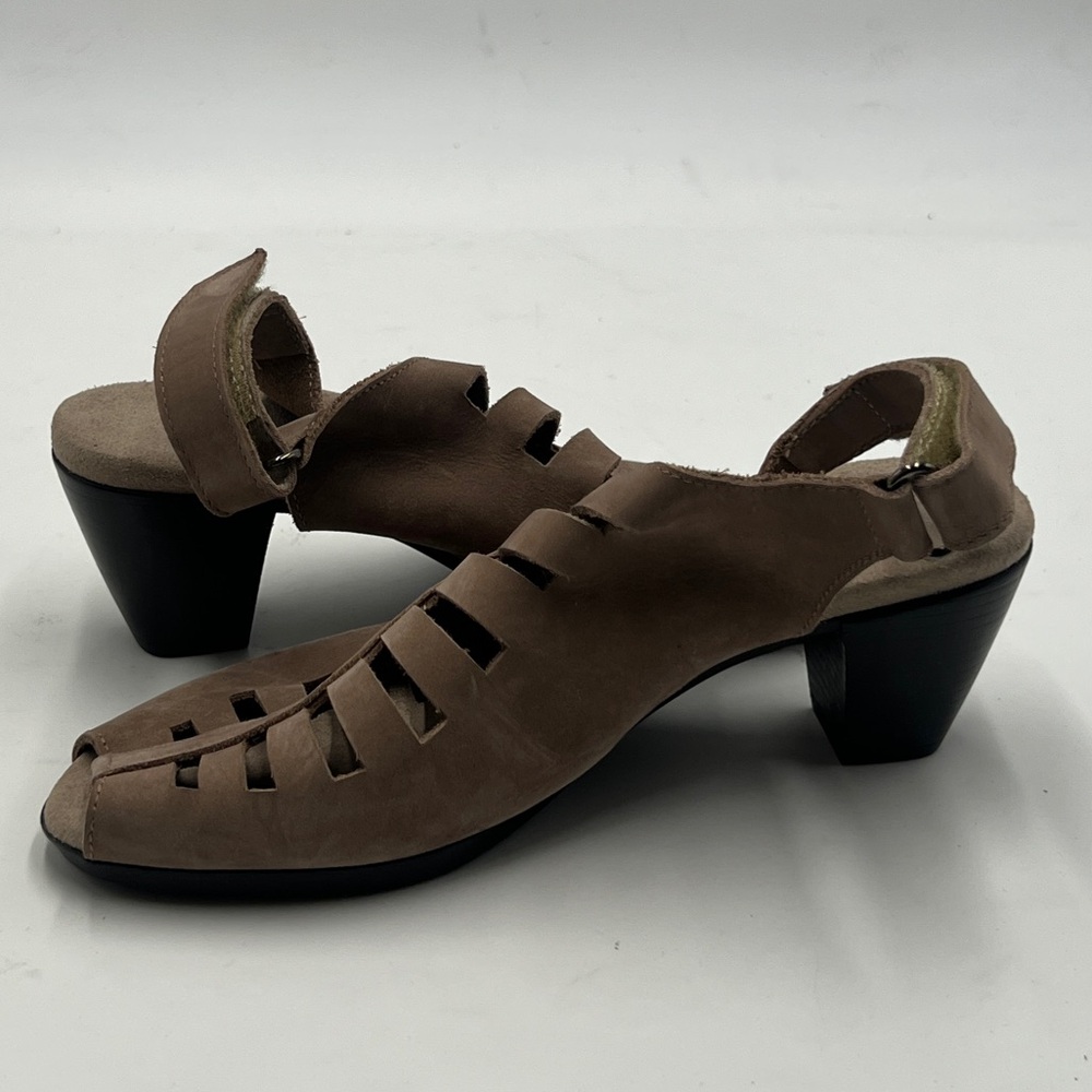 Munro Tan Heels with Perforated Design - Picture 5 of 9